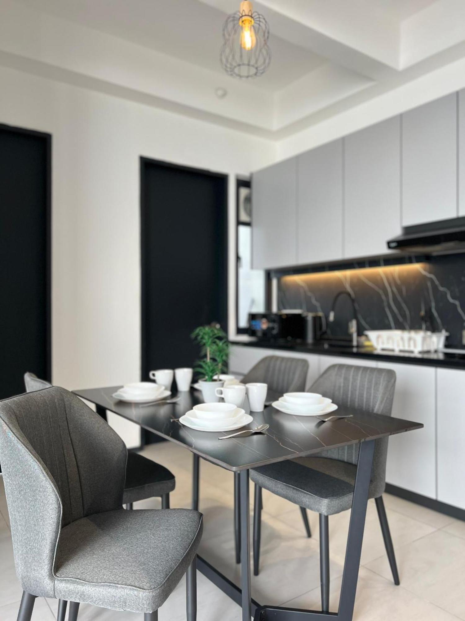 Urban Suites Two Or Three Bedroom Georgetown By Anc Jelutong Eksteriør bilde