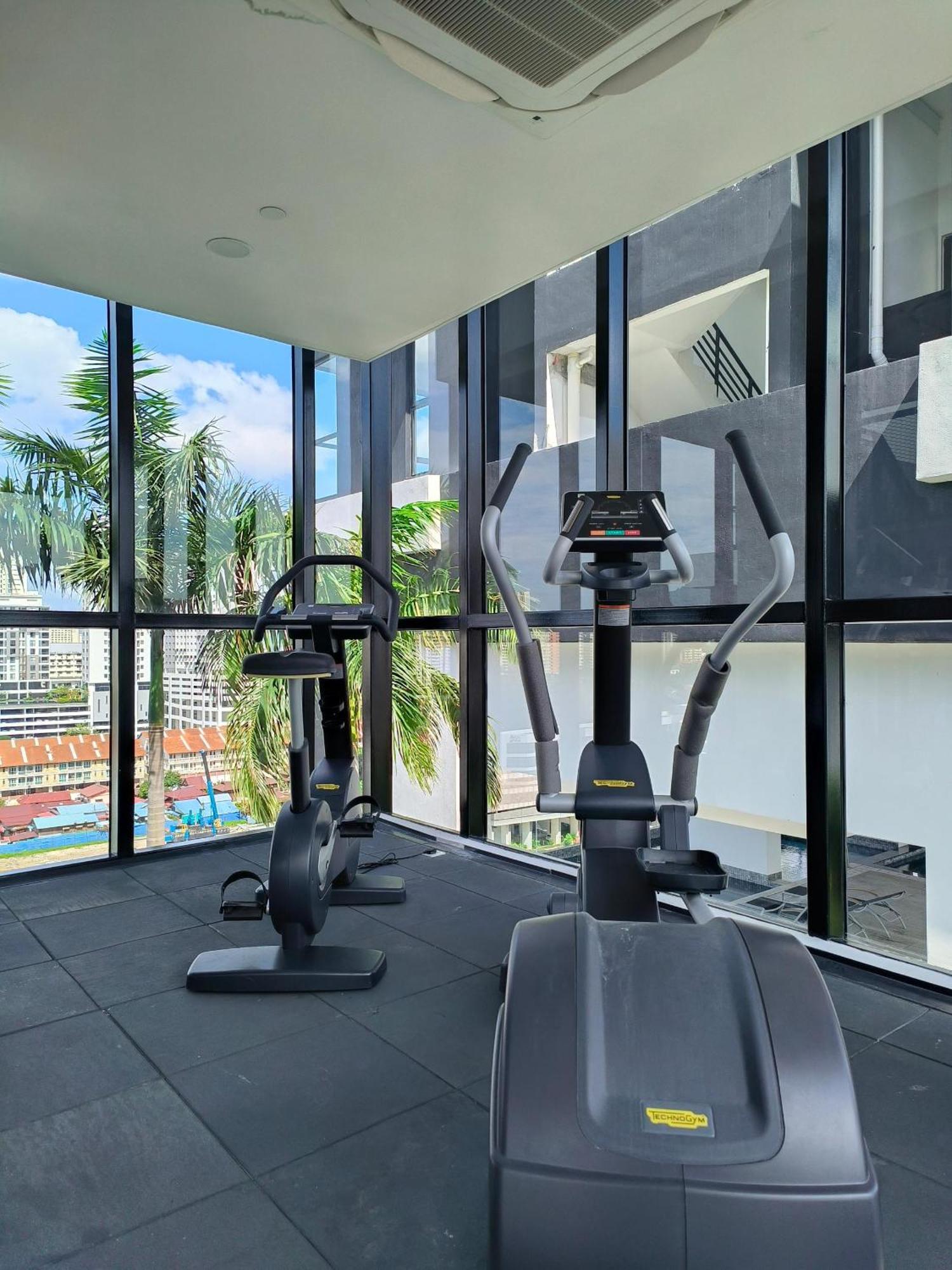 Urban Suites Two Or Three Bedroom Georgetown By Anc Jelutong Eksteriør bilde